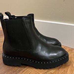 Women’s everyday boots